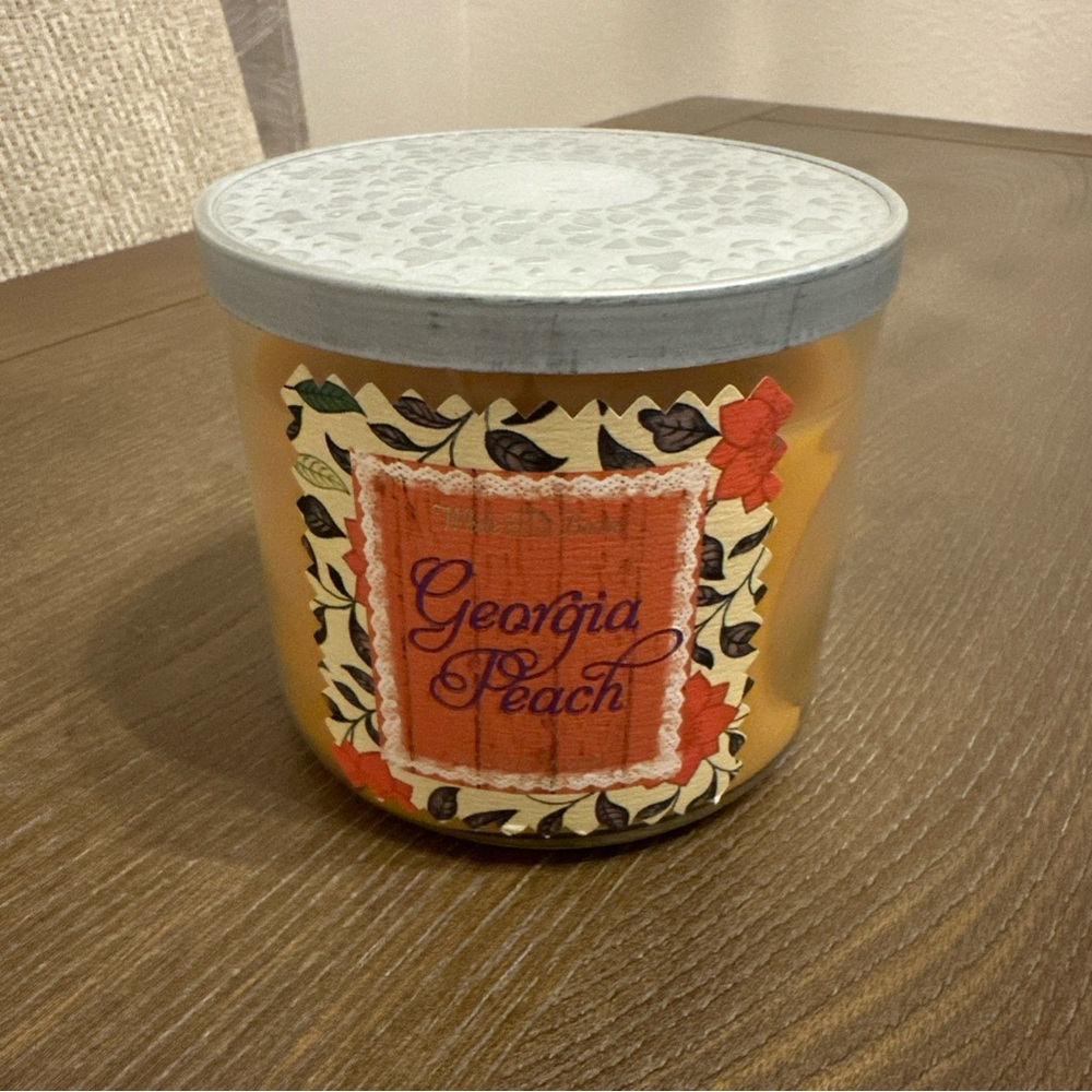 NEW Bath & Body Works GEORGIA PEACH 3‎ Wick Scented Candle 14.5 oz